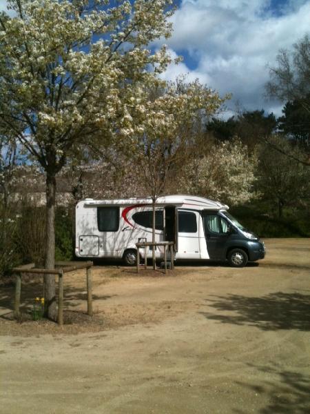 Aire camping-car  Belle-Isle-en-Terre (22810) - Photo 1